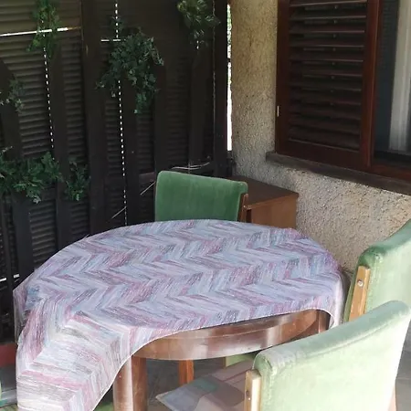 Apartament Apartman 1 *